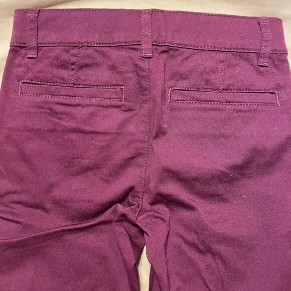 ♥️ The children’s place uniform stretch chino pant sz 5 w/ adj waist & pockets♥️ - Picture 3 of 5